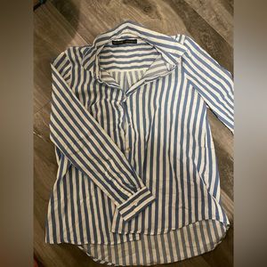 🌟 3 for $20 🌟 Zara striped button up